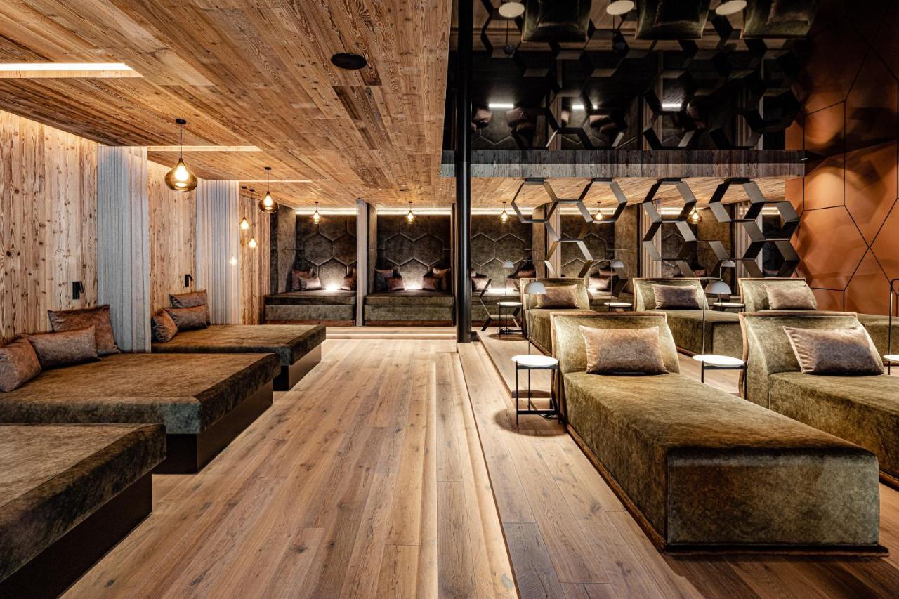 Alpine Luxury Spa Resort Schwarzenstein Lutago Extérieur photo